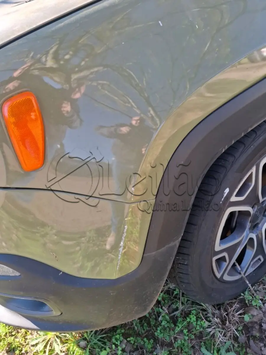 LOTE 001 - Jeep Renagade com descontão!