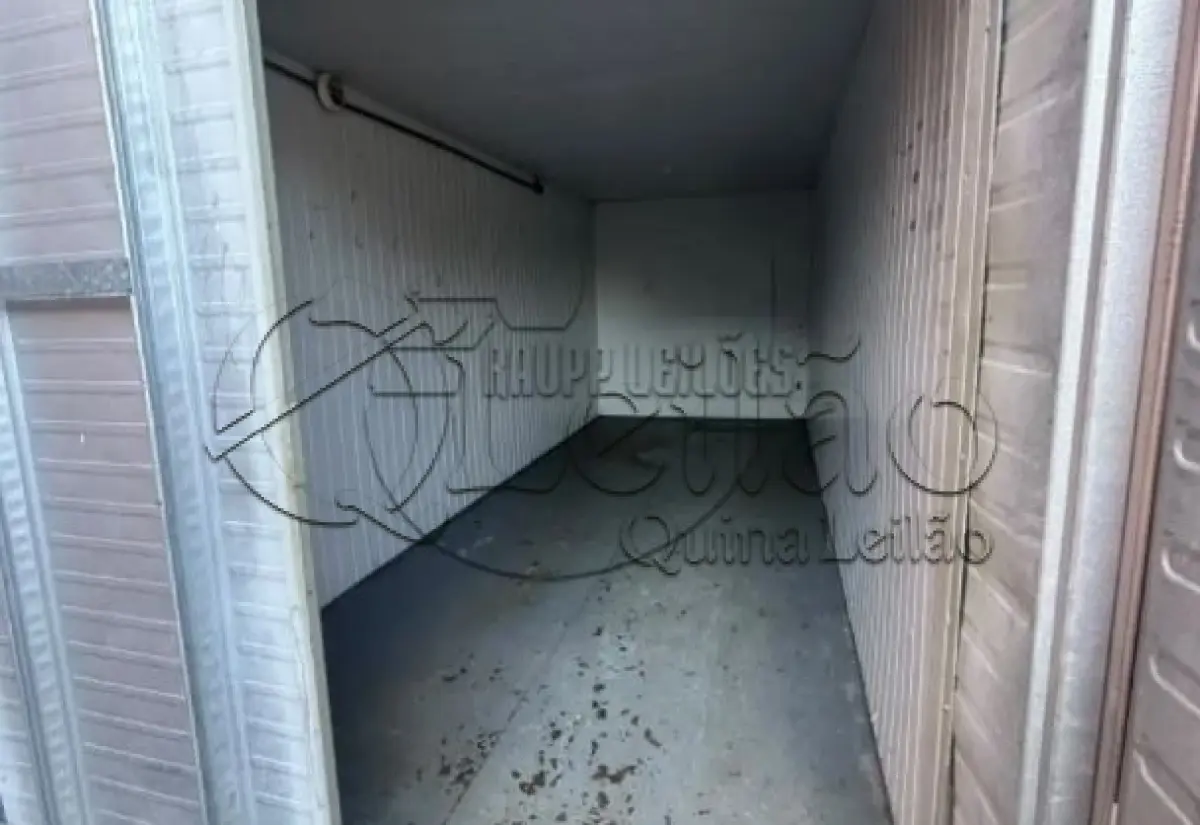 LOTE 001 - 02 CONTAINERS USADOS 6M X 3M