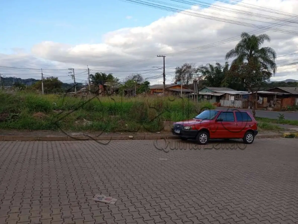 LOTE 001 - Terreno de esquina com 232 m² no Loteamento Colina Ritzel — Campo Bom/RS