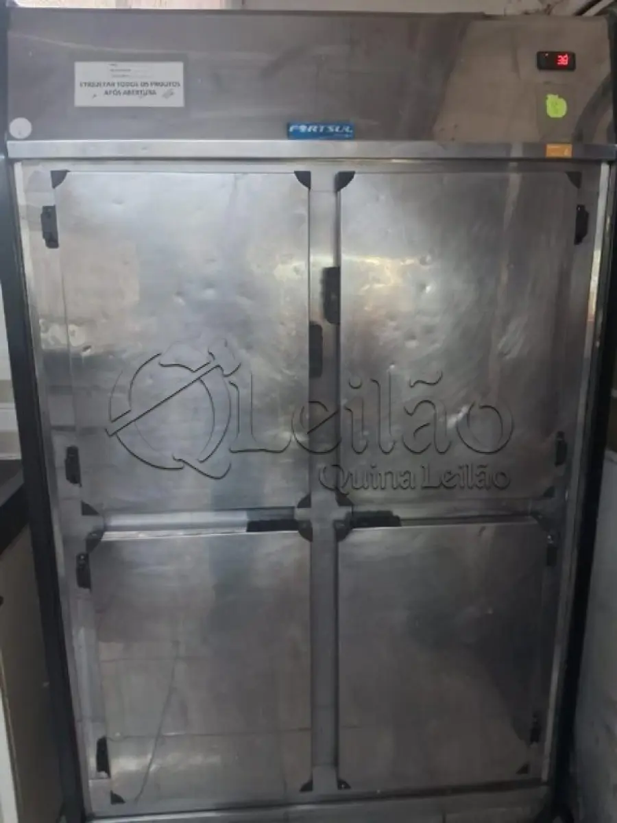LOTE 001 - Duas mini câmaras frias em inox com 4 portas – Caxias do Sul/RS