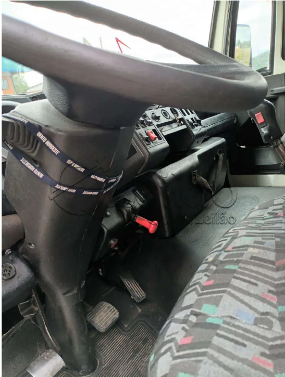 LOTE 001 - Caminhão Ford Cargo 2422E 2009 – Placa CUC4C52