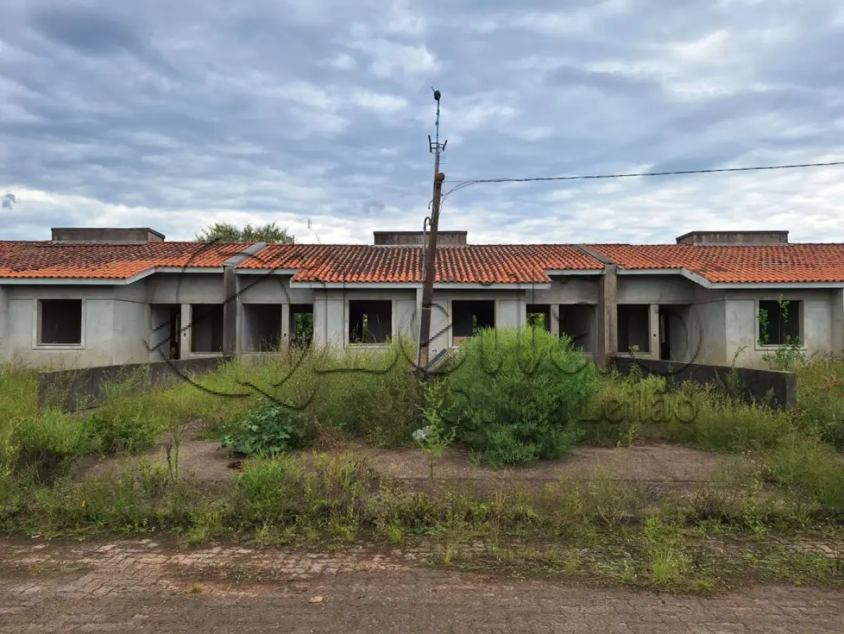 LOTE 001 - 18 casas geminadas em construção de 43,48 m² – Vila Três Marias – Esteio/RS