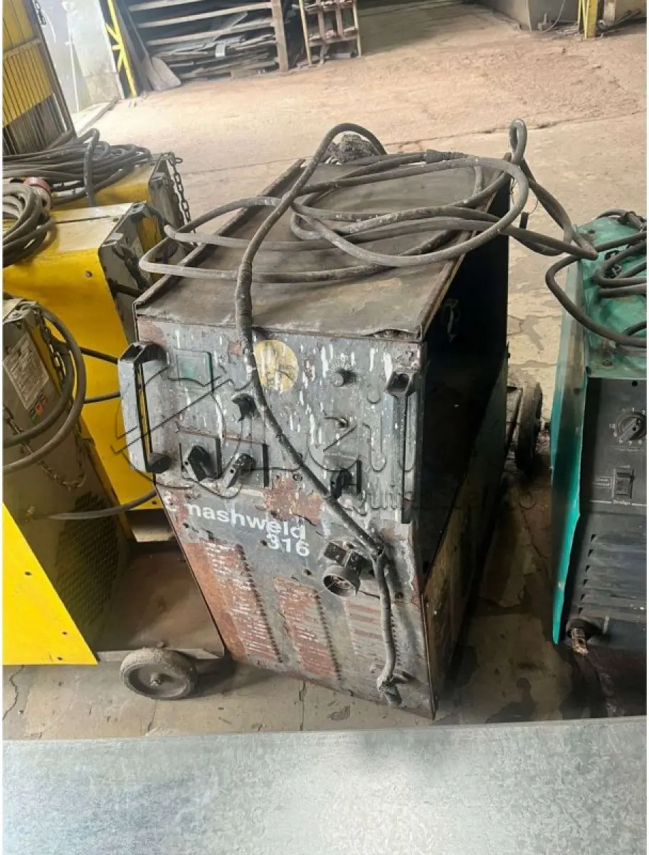 LOTE 001 - 03 MÁQUINAS DE SOLDA MIG ESAB SMASHWELD 257