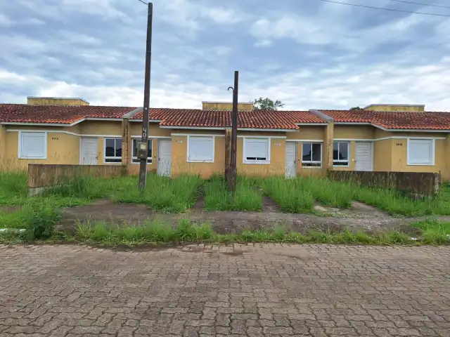 18 casas geminadas prontas de 43,48 m² – Vila Três Marias – Esteio/RS