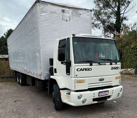 Caminhão Ford Cargo 2422E 2009